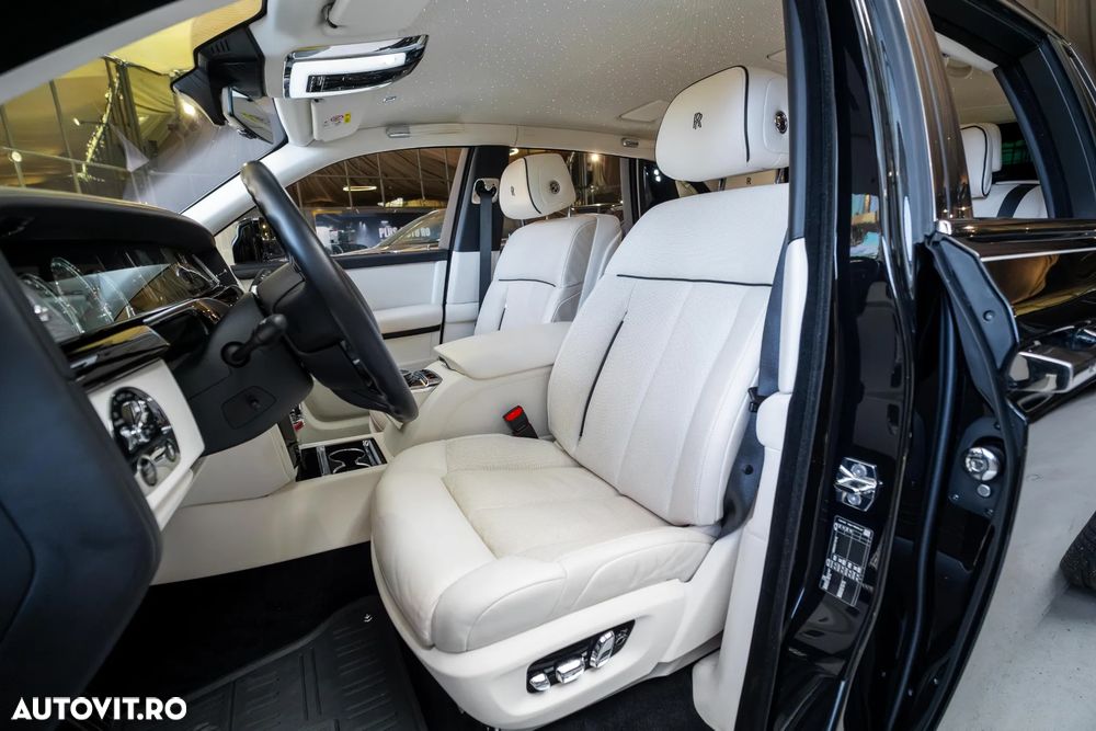 Rolls-Royce Phantom - 22