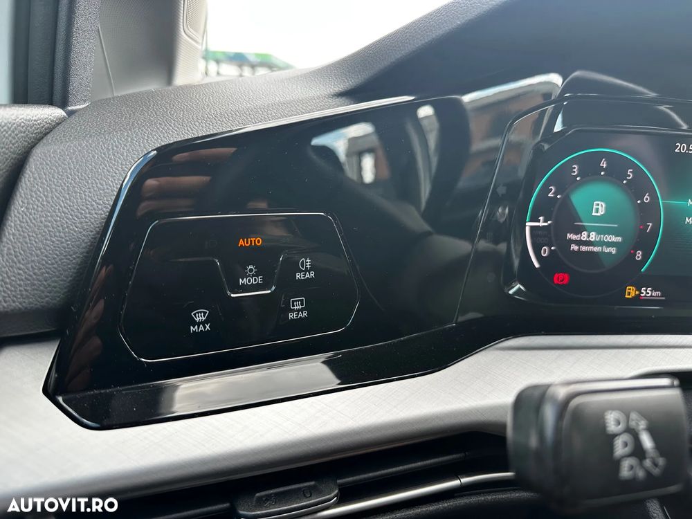 Volkswagen Golf - 9