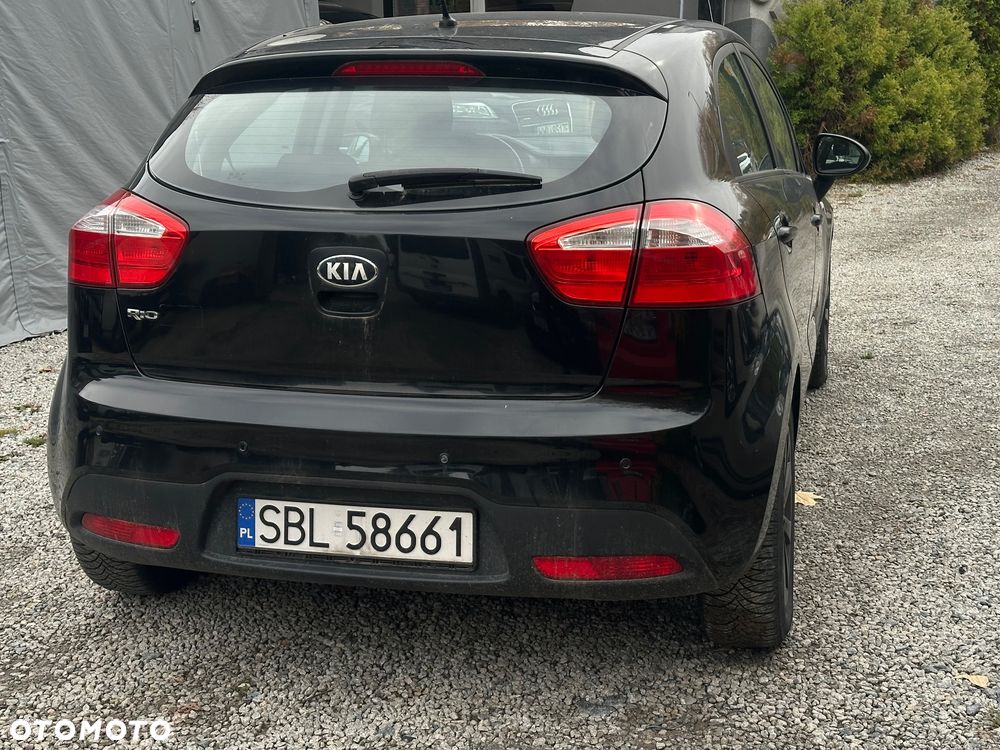 Kia Rio - 6