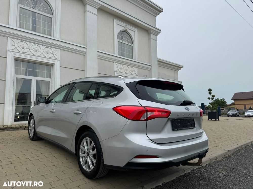 Ford Focus - 4