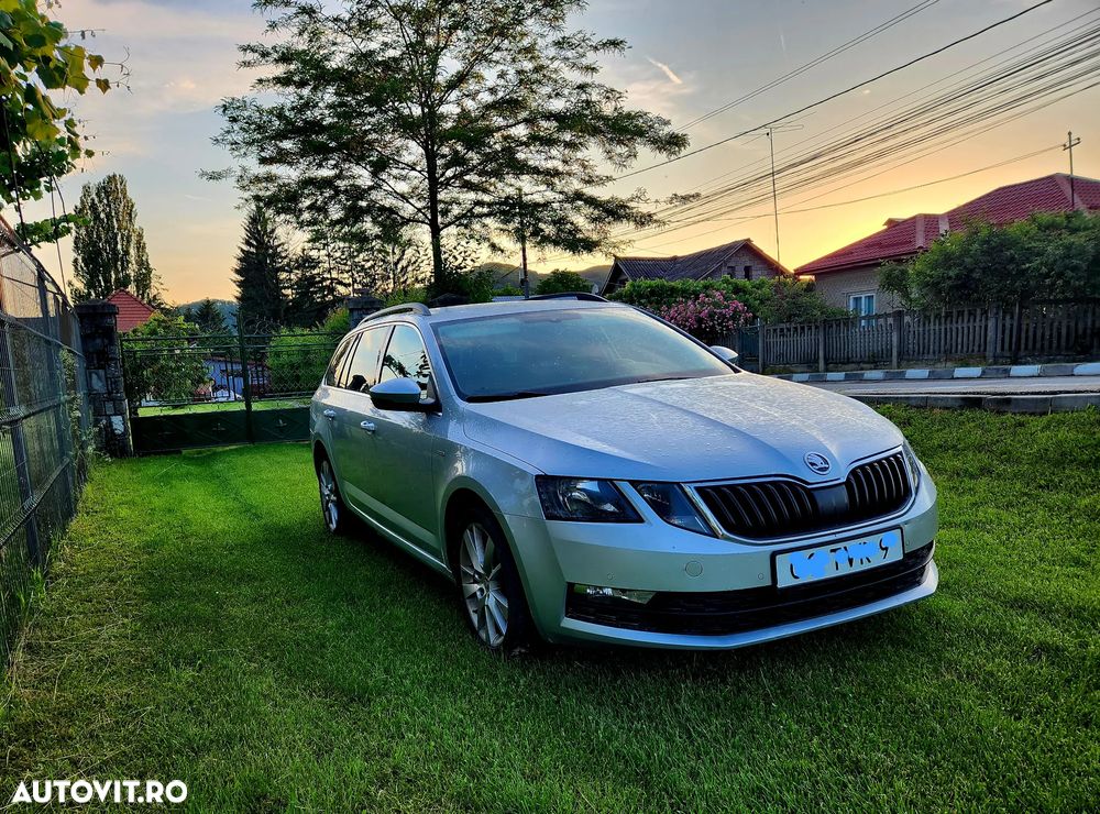 Skoda Octavia 1.6 TDI DSG Style - 1