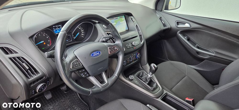 Ford Focus 1.0 EcoBoost Titanium - 30