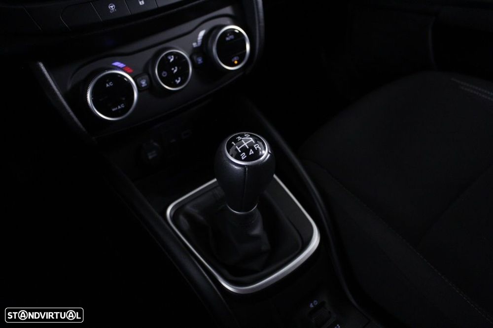 Fiat Tipo Station Wagon Cross 1.0 GSE T3 Cross - 31