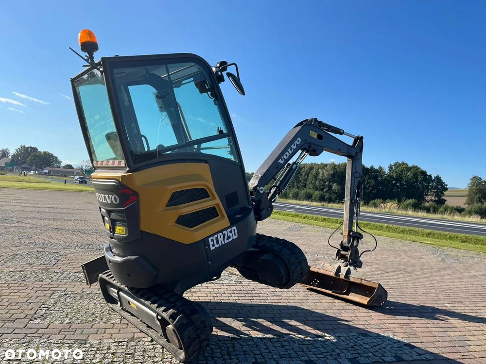 Volvo ECR25D - 5