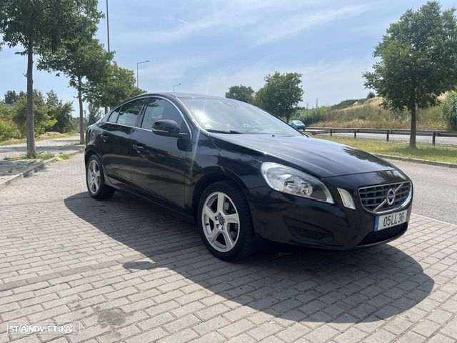 Volvo S60 2.0 D3 Momentum - 12
