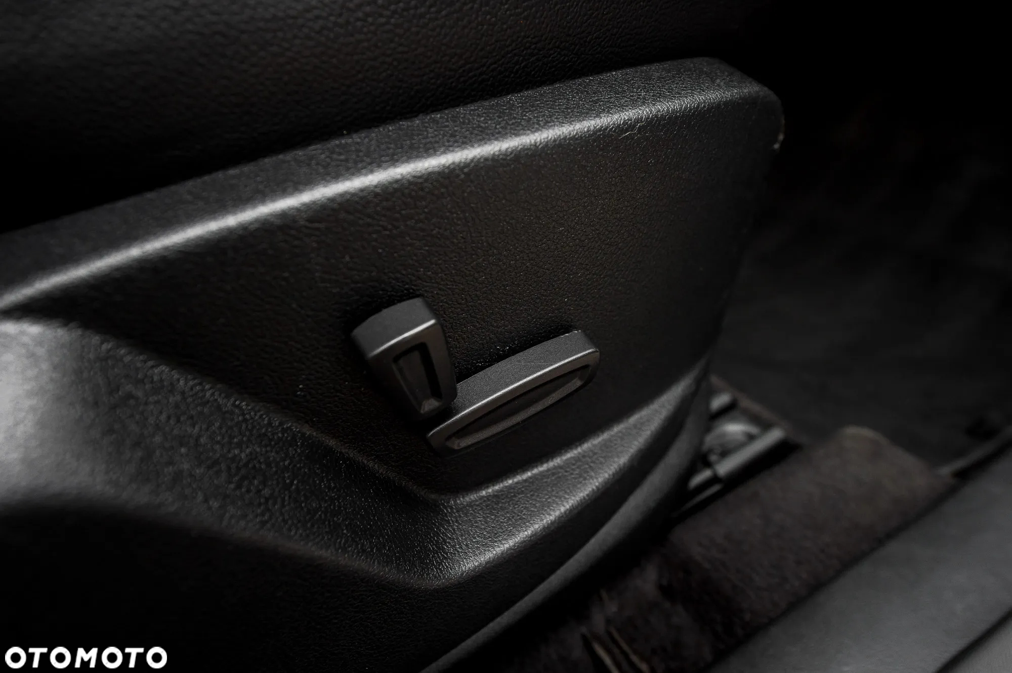 Ford S-Max 2.5 Titanium - 21