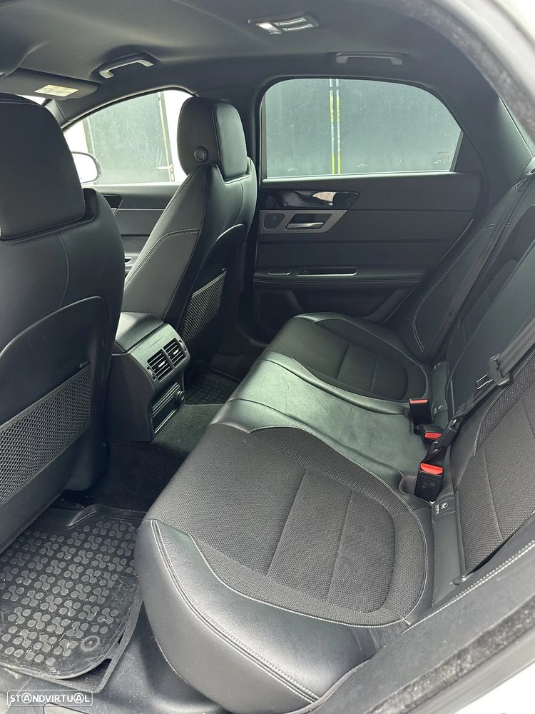Jaguar XF 20d AWD Aut. R-Sport - 10