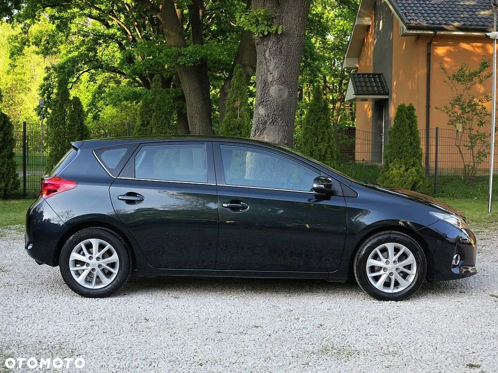 Toyota Auris 1.33 Dual-VVT-i START Edition - 3