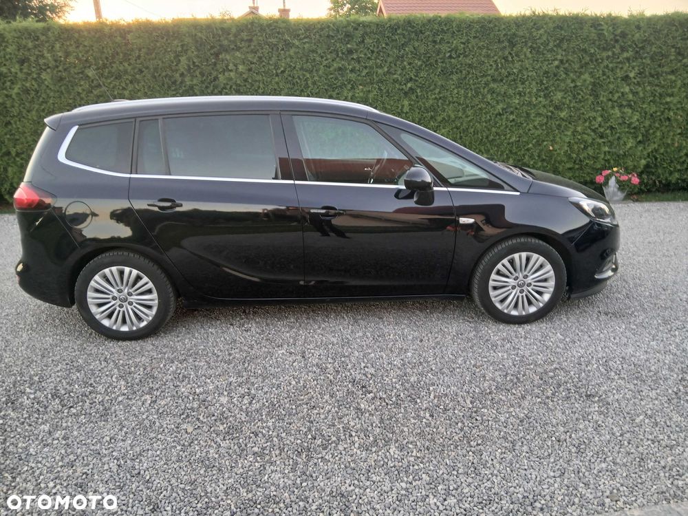 Opel Zafira - 2