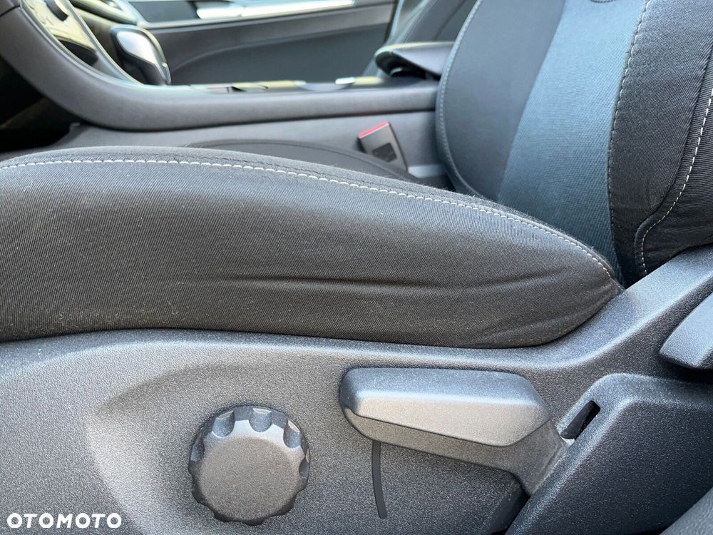 Ford Mondeo 2.0 TDCi Titanium PowerShift - 11