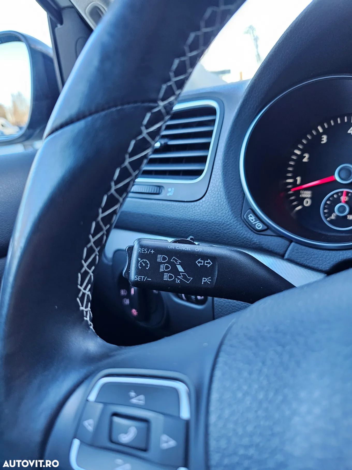 Volkswagen Golf 1.4 TSI DSG MATCH - 26