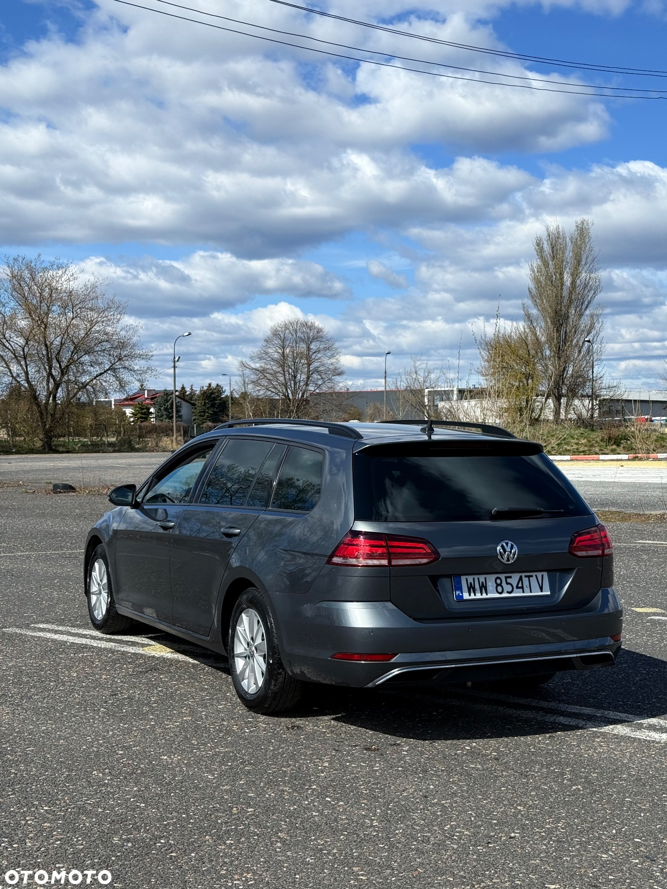 Volkswagen Golf VII 1.6 TDI BMT Comfortline DSG - 4