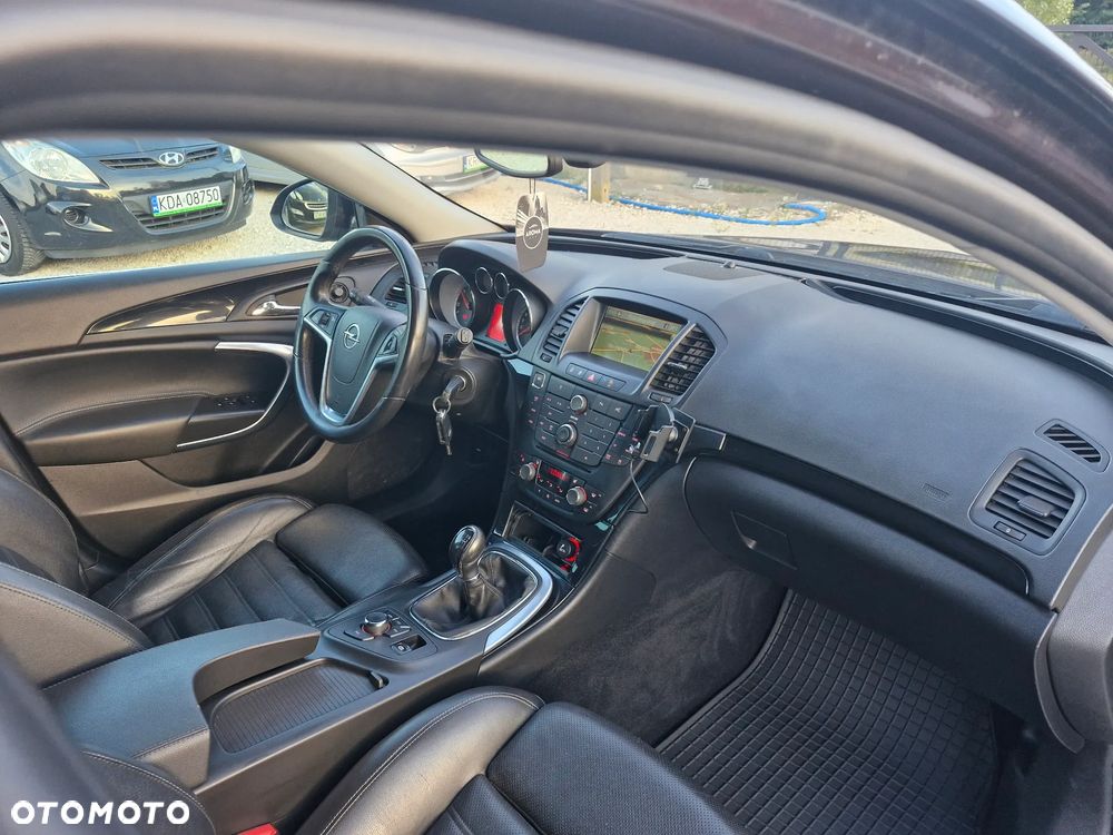 Opel Insignia - 24