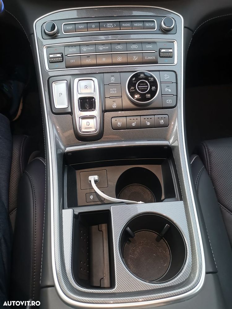 Hyundai Santa Fe - 6