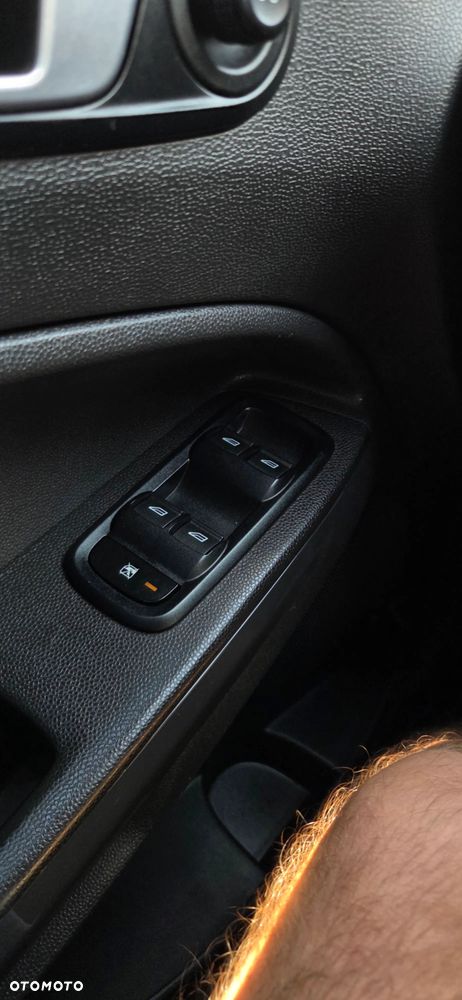 Ford EcoSport 1.0 EcoBoost TITANIUM - 25