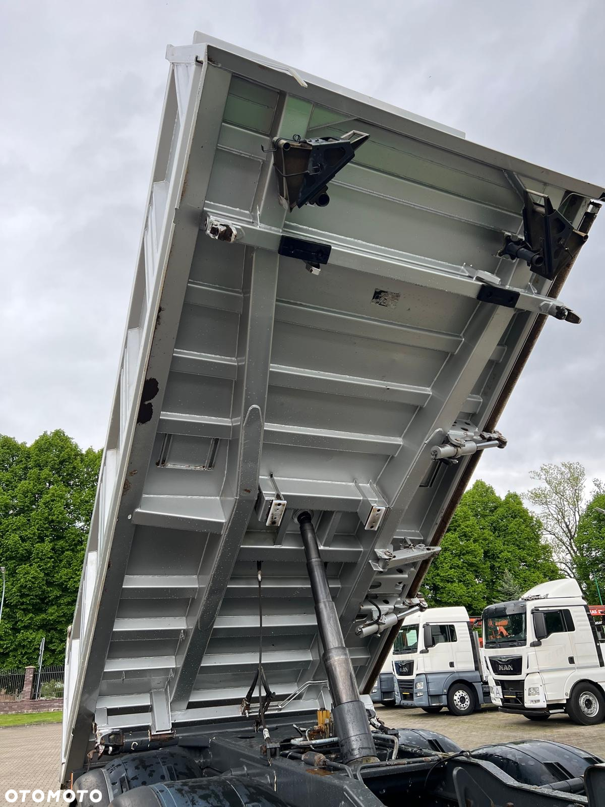 Mercedes-Benz 2646 ACTROS MP2 wywrotka 6x4, 3-str. MEILLER, BORDMATIC, RETARDER - 15