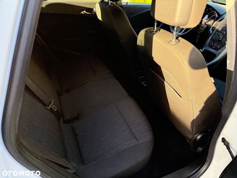 Opel Astra - 25