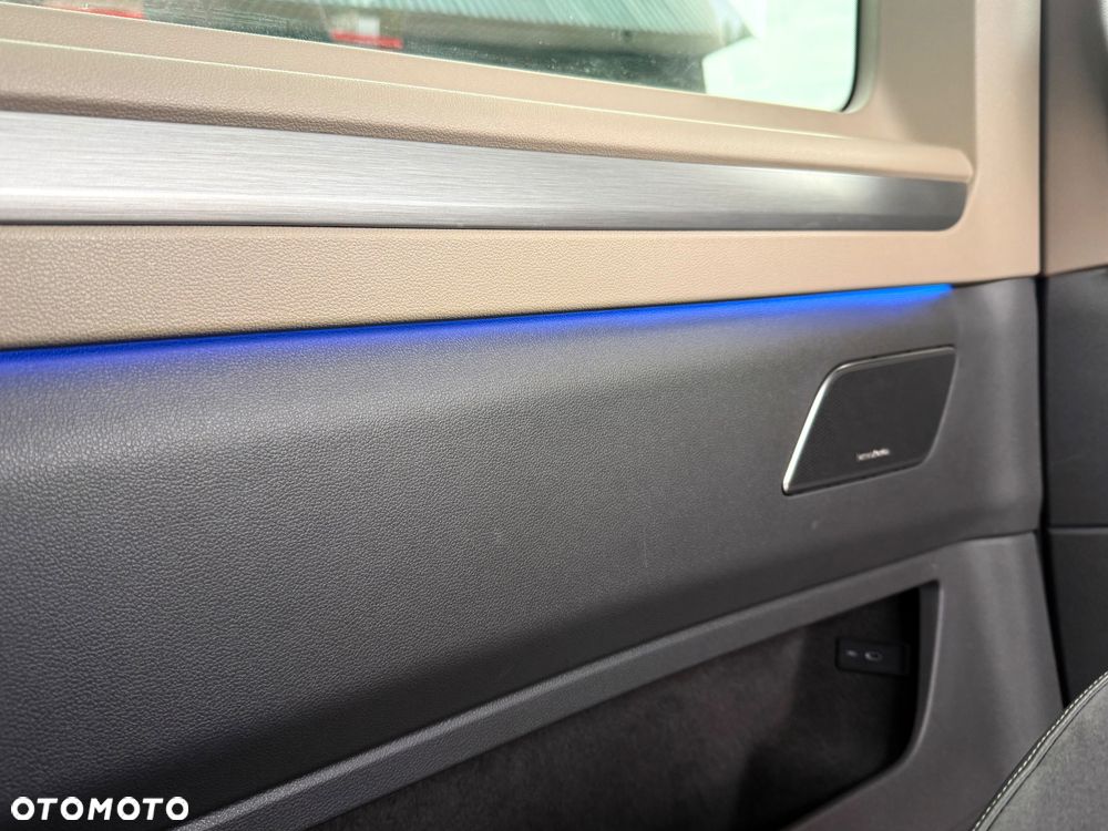 Volkswagen Multivan 2.0 TDI L1 70 Years Bulli DSG - 26