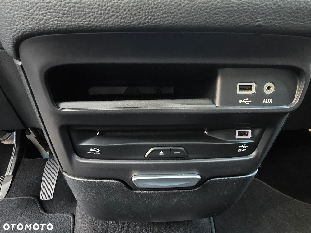 Chrysler Pacifica - 27