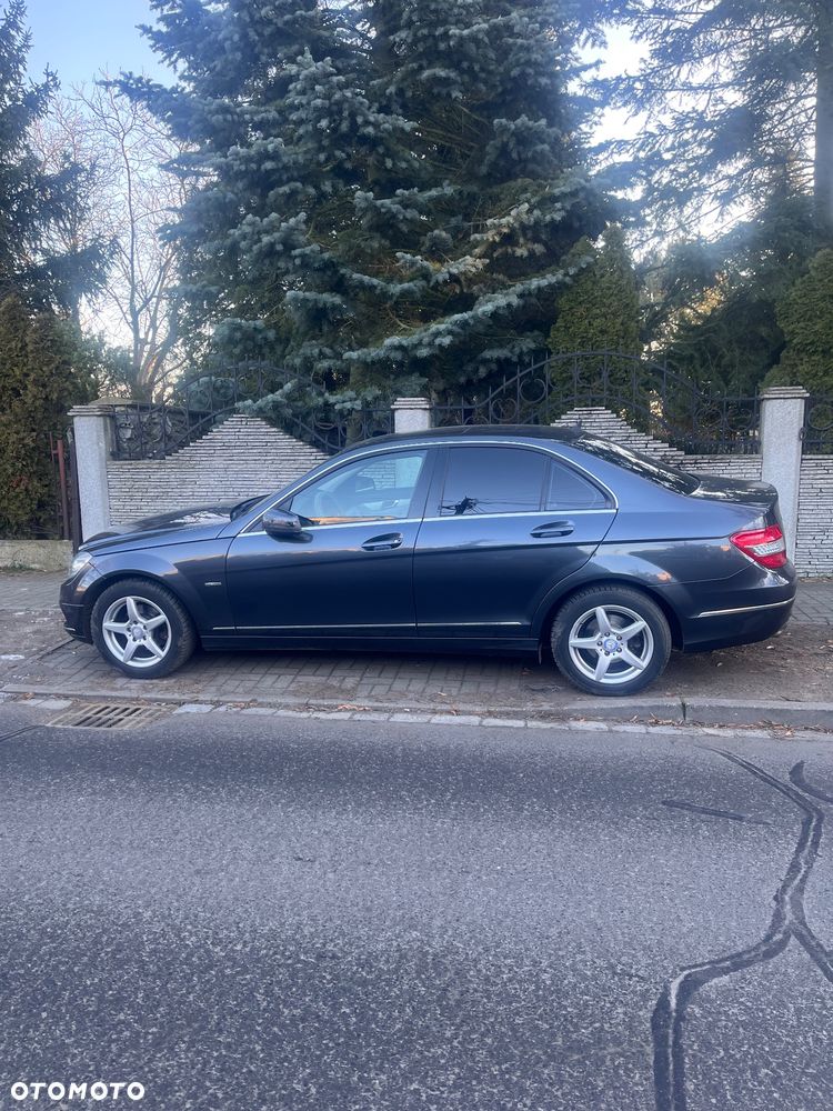 Mercedes-Benz Klasa C 180 CGI Automatik BlueEFFICIENCY Avantgarde - 1