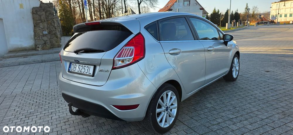 Ford Fiesta - 6