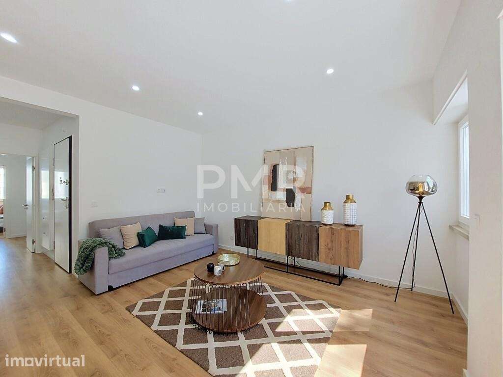 Apartamento 4 assoalhadas totalmente remodelado em Benfica - Grande imagem: 3/14