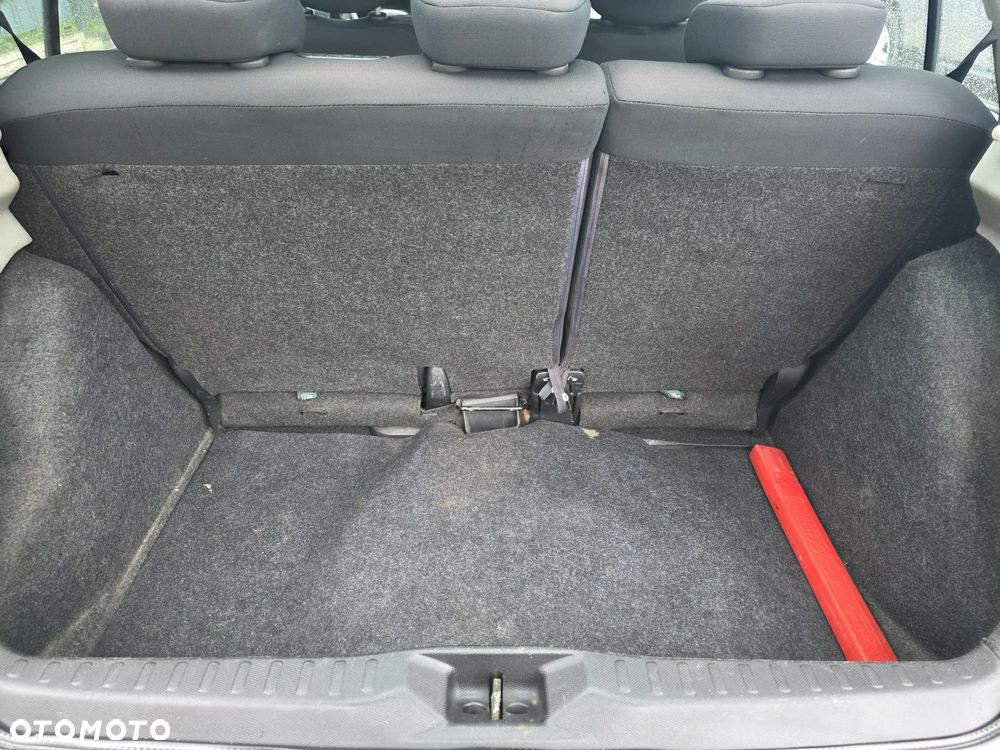 Nissan Micra 1.4 Active Luxury - 8