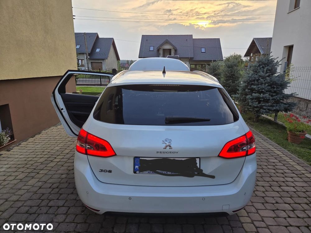 Peugeot 308 1.5 BlueHDi Allure Pack S&S EAT8 - 3