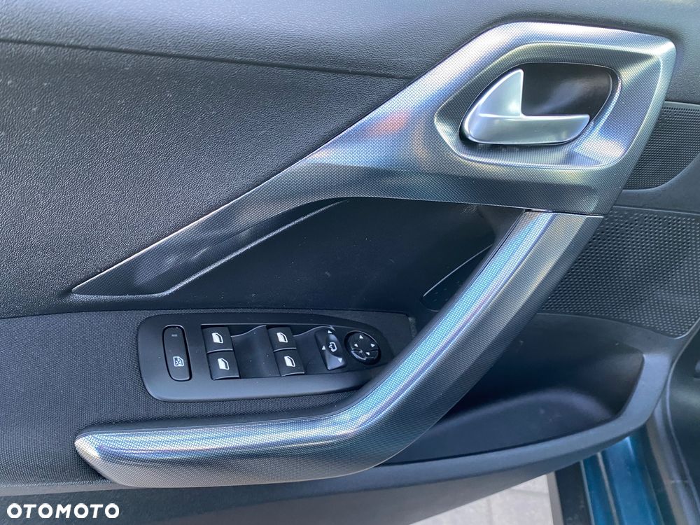 Peugeot 2008 BlueHDi 100 STOP & START Allure - 10