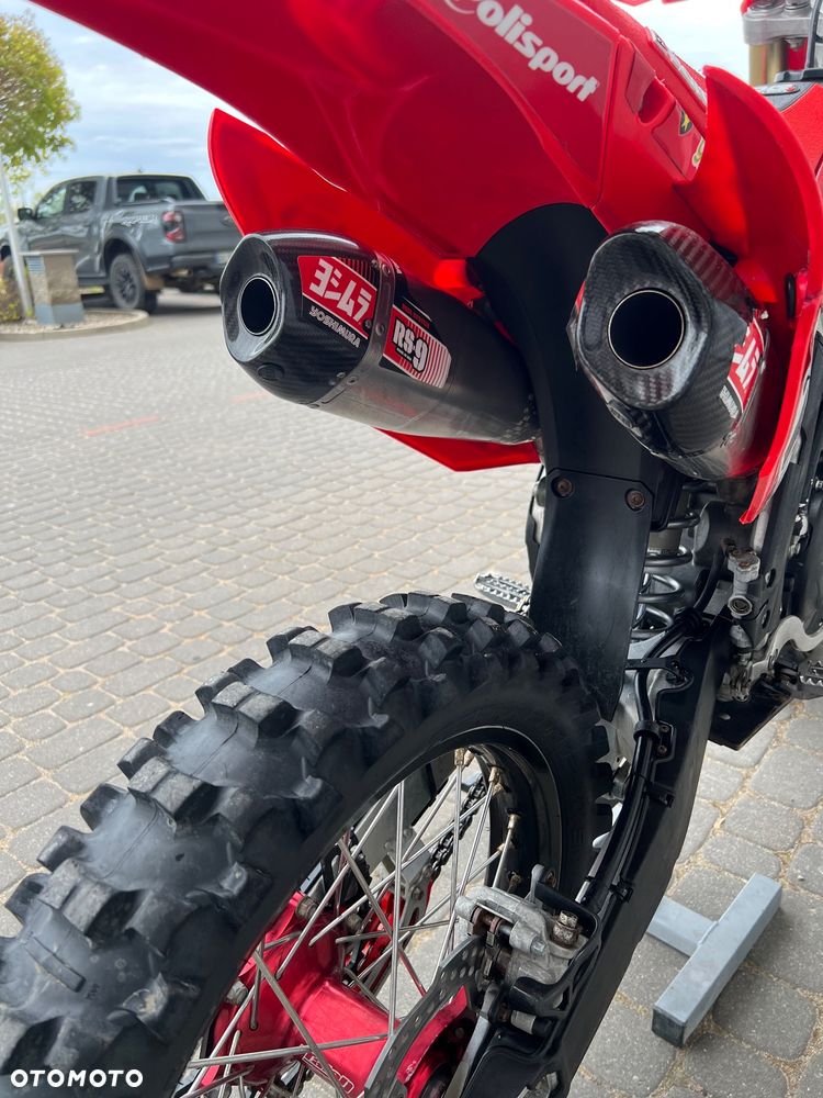 Honda CRF - 9