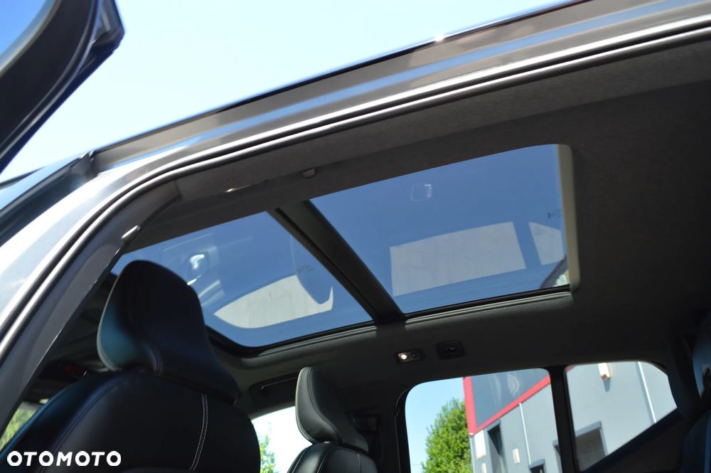 Volvo XC 40 T3 R-Design - 16