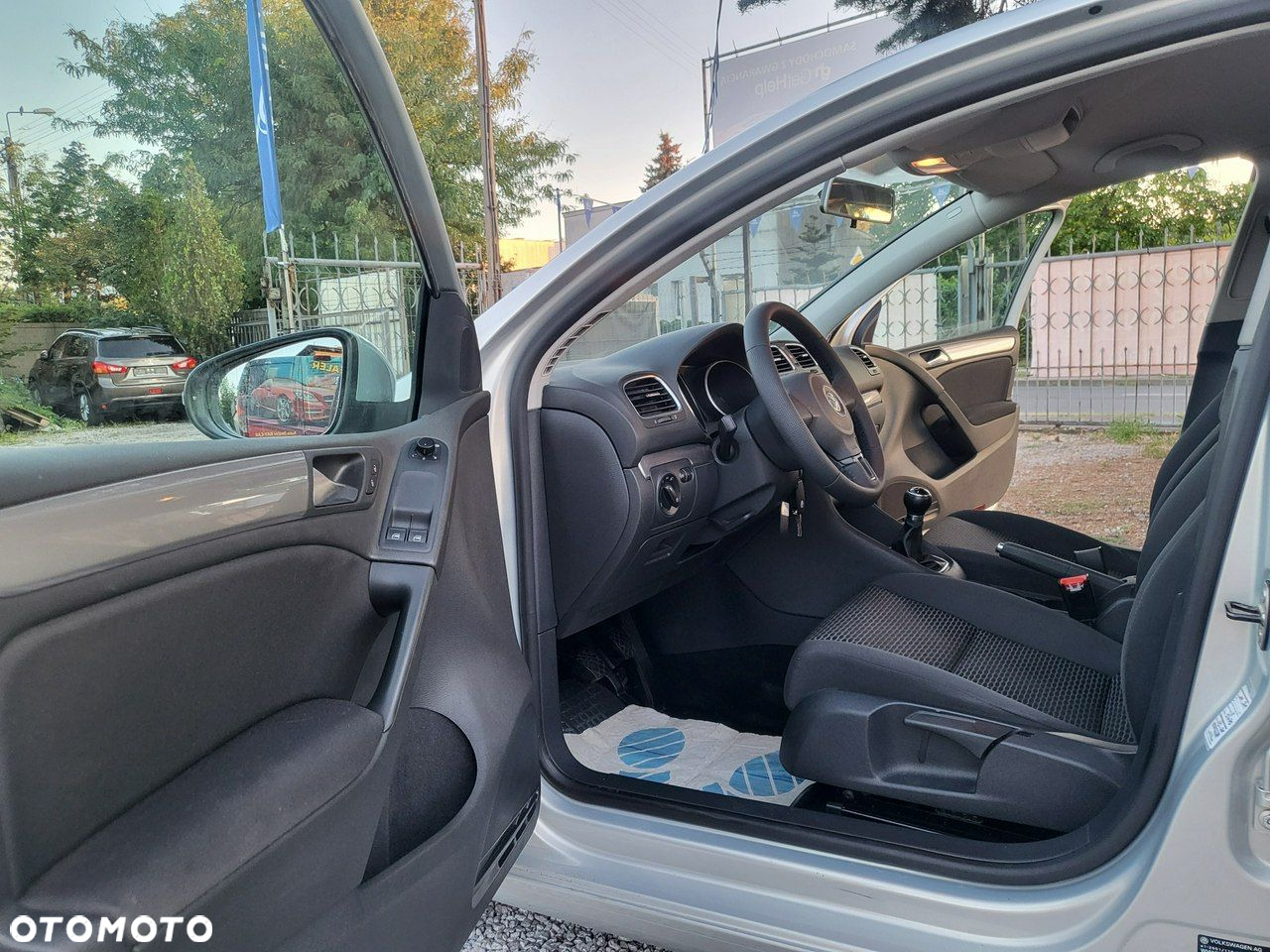 Volkswagen Golf - 13