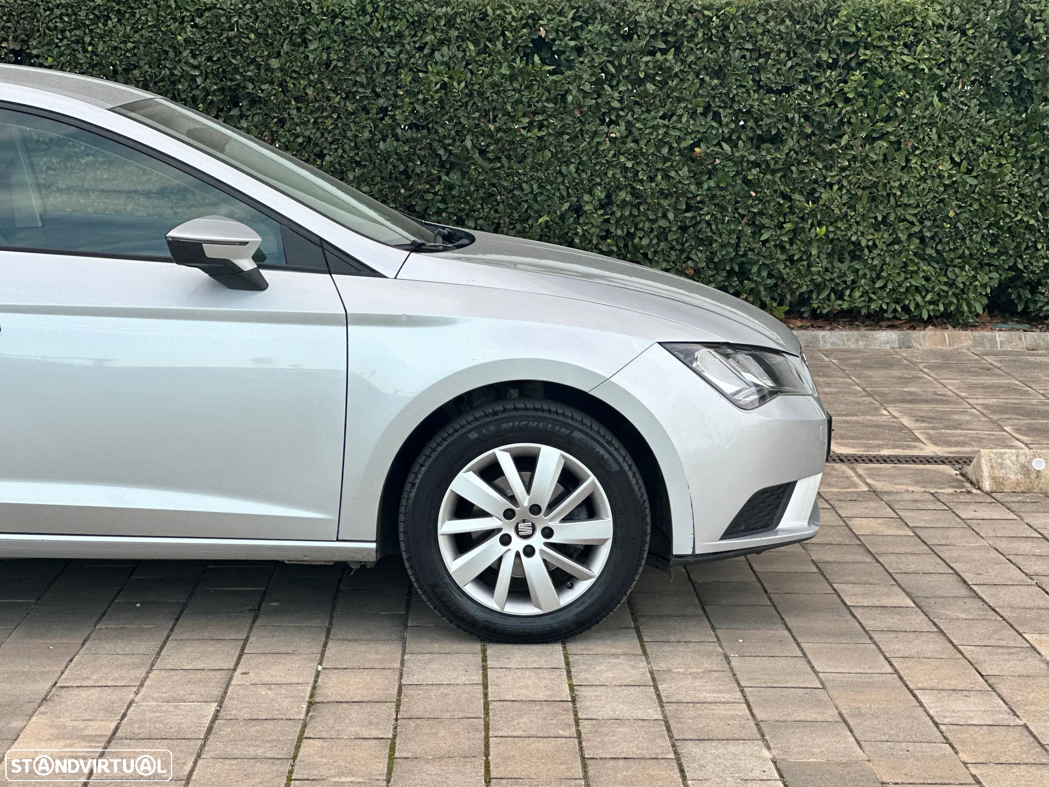 SEAT Leon 1.6 TDI Ecomotive Style - 4