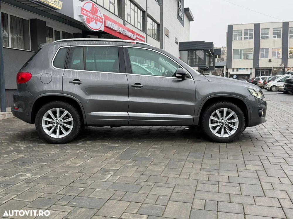 Volkswagen Tiguan 2.0 TDI DPF 4Motion DSG Sport & Style - 9
