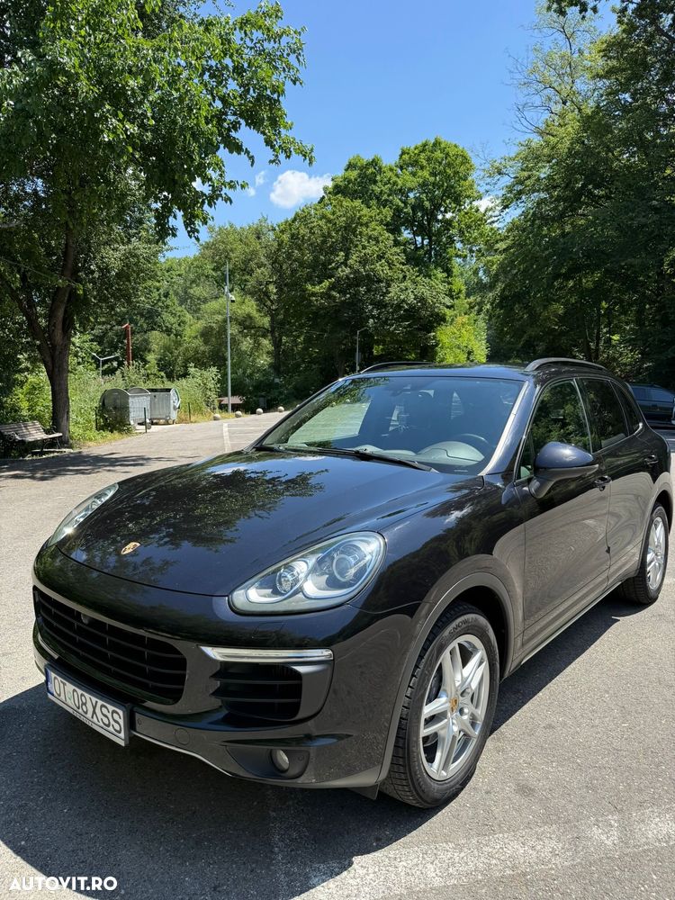 Porsche Cayenne 3.0 L - 1