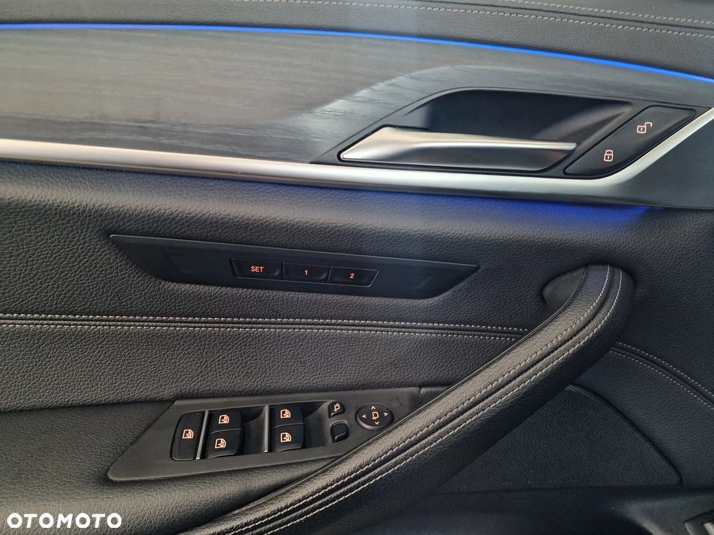 BMW Seria 5 520d xDrive Luxury Line - 10