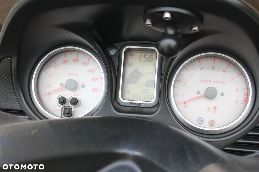 Yamaha Tmax - 21