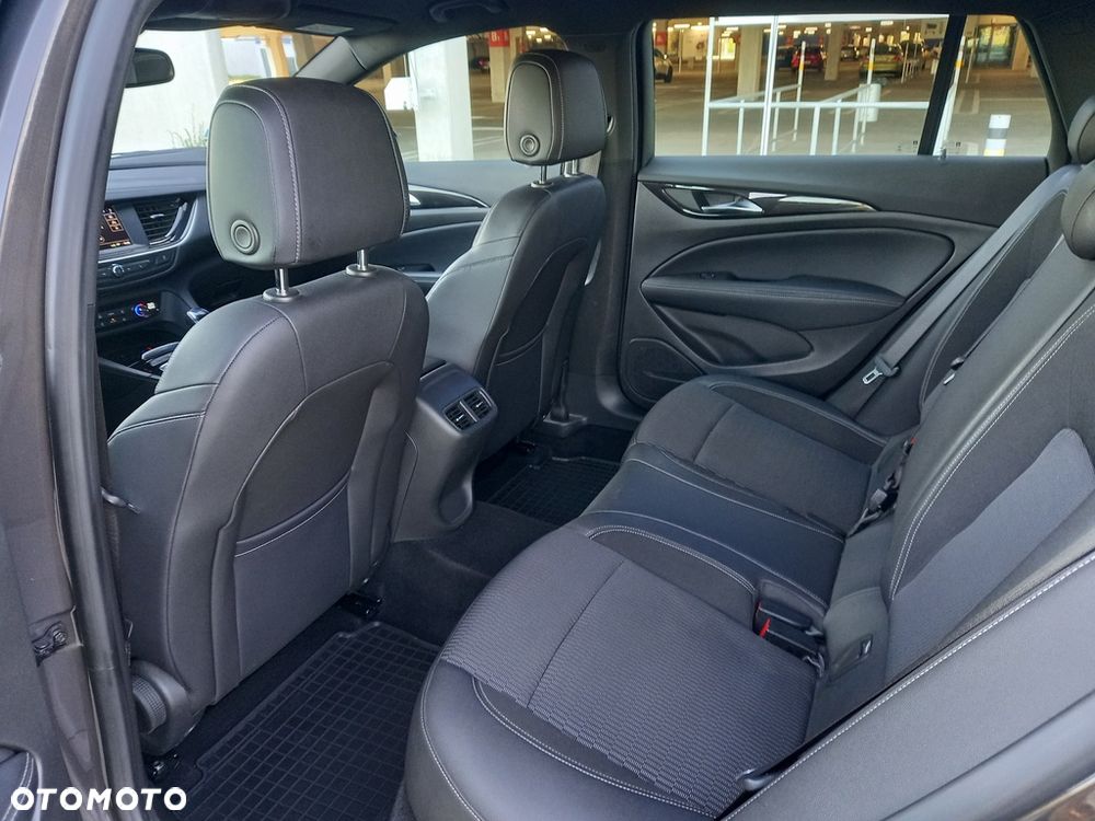 Opel Insignia 2.0 CDTI Elegance S&S - 8