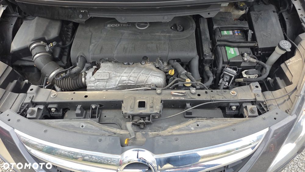 Opel Zafira Tourer 2.0 CDTI Edition - 10