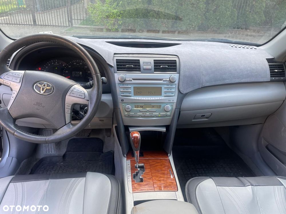 Toyota Camry 2.4 SE - 8