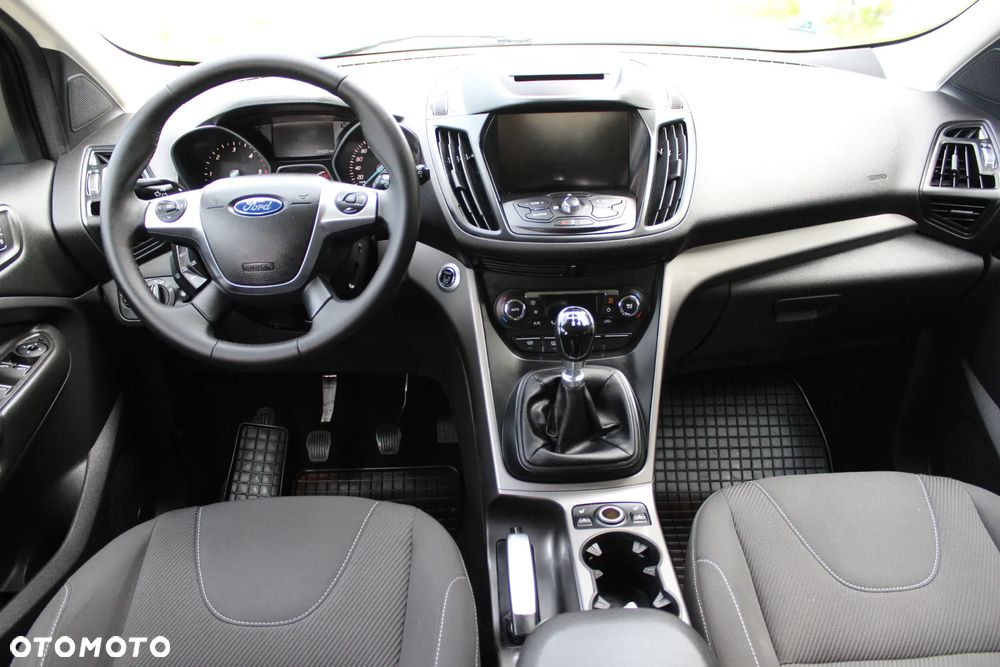 Ford Kuga 2.0 TDCi 4x4 Titanium - 25