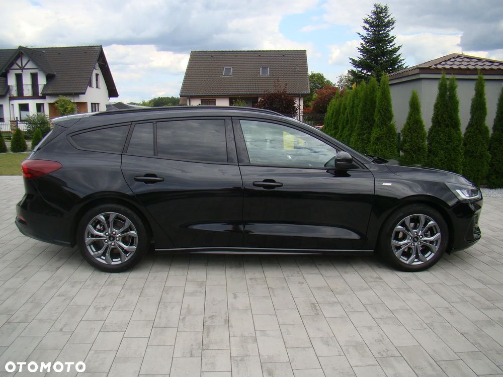 Ford Focus 1.5 EcoBlue STart-Stopp-System ST-LINE X - 13
