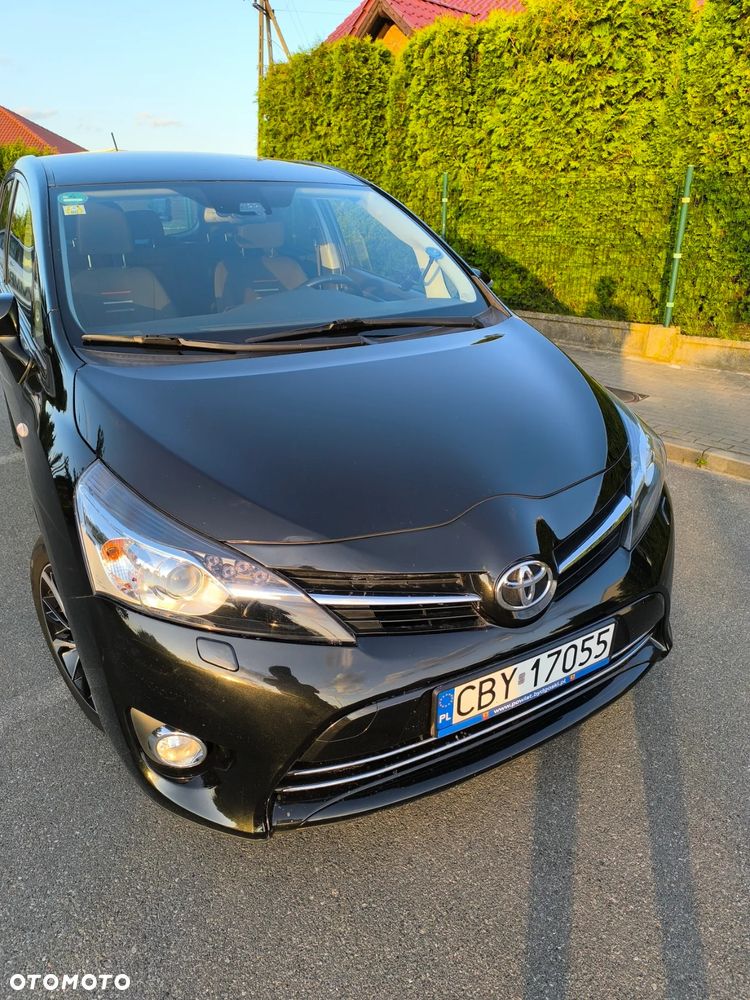 Toyota Verso 1.8 Premium 7os EU6 - 1