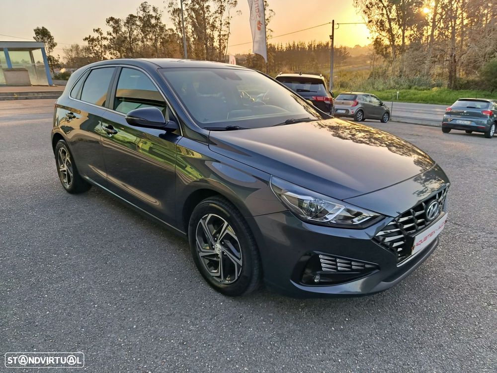 Hyundai i30 1.6 CRDI STyle Plus - 1