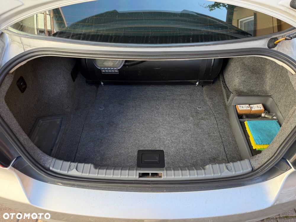 BMW Seria 3 318i - 11