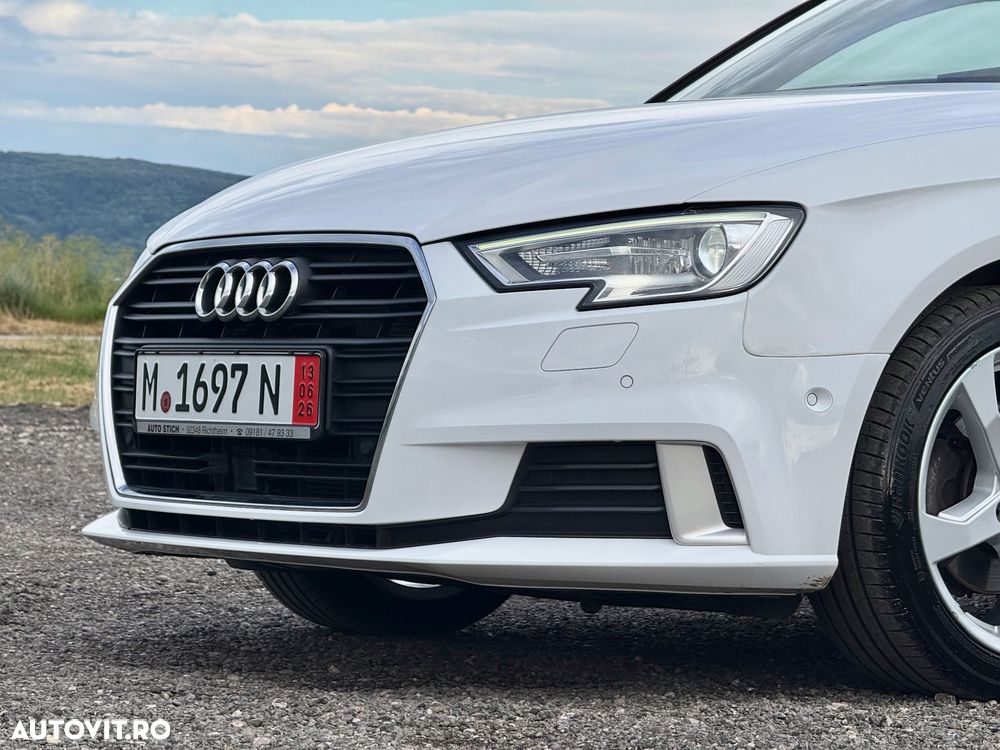 Audi A3 2.0 TDI (clean diesel) S tronic S line Sportpaket - 32