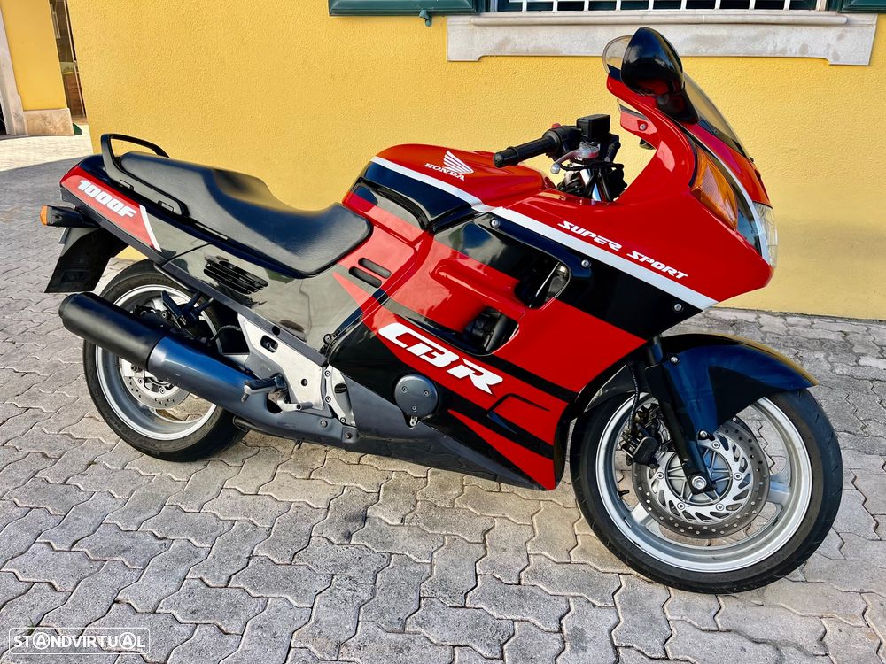 Honda CBR 1000 F - 1