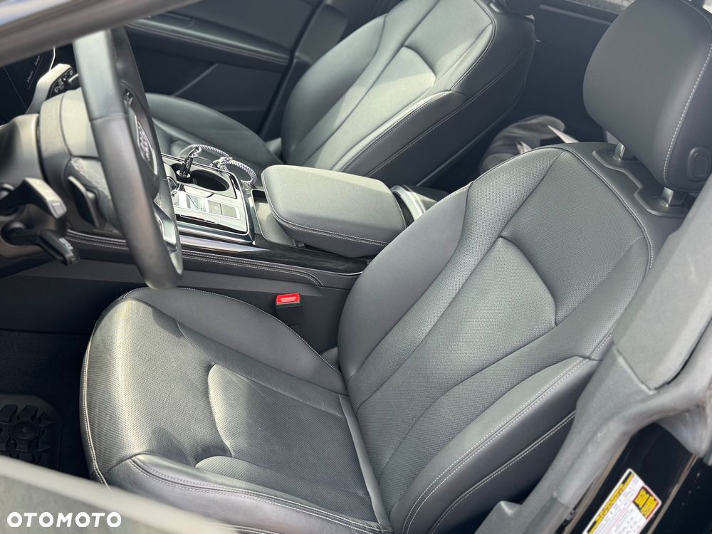 Audi Q8 SUV TFSI quattro 250 kW tiptronic - 11