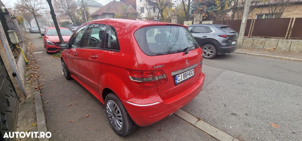 Mercedes-Benz B 200 CDI - 7