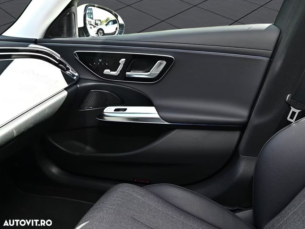 Mercedes-Benz E 300e 9G-TRONIC Edition AVANTGARDE - 12